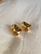 Wave Stud